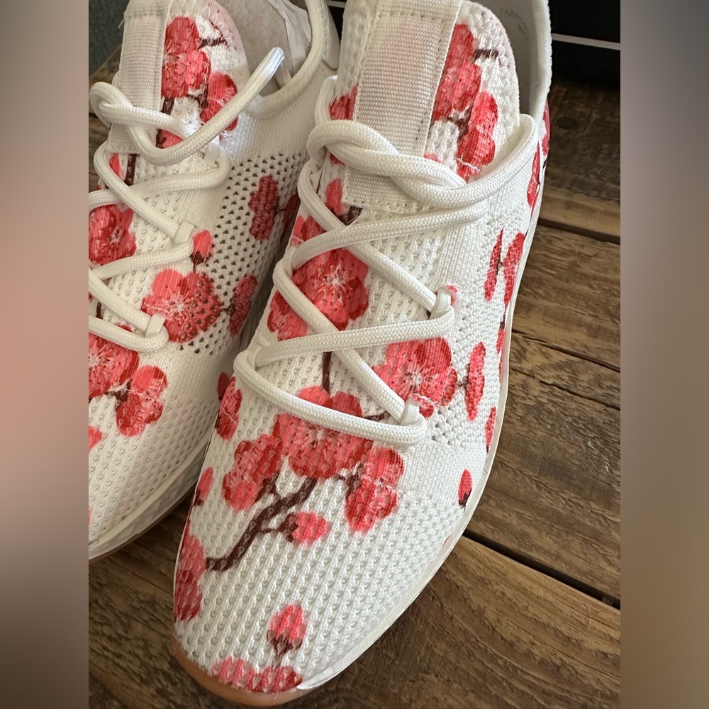 J/Slides Ophelia Floral Print Sneakers – Women’s Size 7 - Picture 6 of 11